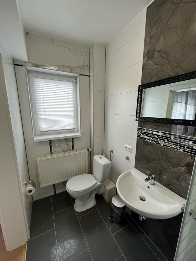 Uebernachtung By Tag Apartment Staufenberg  Luaran gambar
